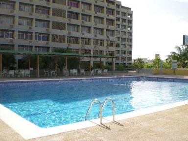 Reg-Mar.com le ofrece IMPECABLE, APARTEMENTO DE 1 HABITACION, 2 BAOS, AMOBLADO, AIRES SPLIT TRANE DOBLE CONSOLA, 24 Y 12BTU, LINEA CANTV, SUPERCABLE, COCINA EMPOTRADA, TANQUE DE AGUA, CALENTADOR, MALETERO, PUESTO DE ESTACIONAMIENTO TECHADO,, PISCINA, CANCHAS, CANEY, EXCLENTE UBICACION AL LADO DEL SAMBIL. DENTRO DE LA URB. MANEIRO  EN UN 4TO PISO.BSF. 550.000.
ACTUALIZADO . 21/07/2011

